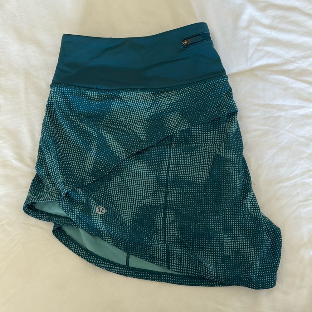 Lululemon speed up mid raise 4” short